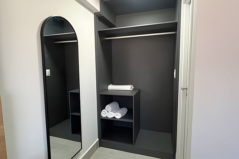 Flat a 50m do mar 206 Legacy - MyFlats