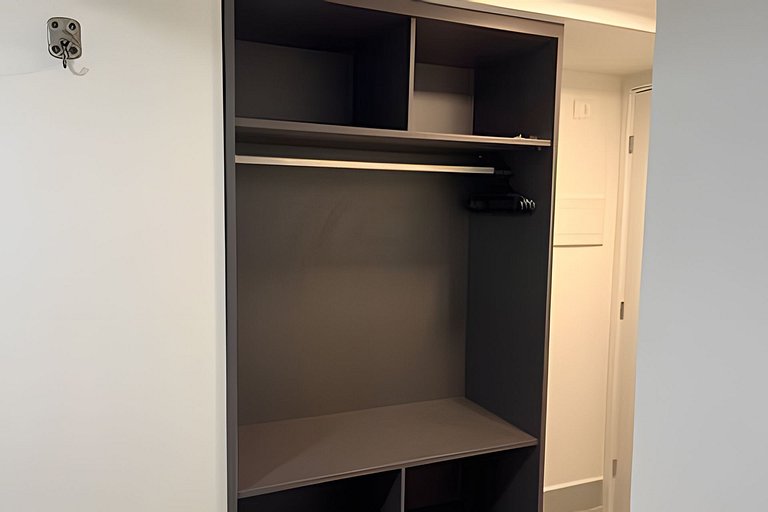 Flat a 50m do mar 404 Legacy - MyFlats