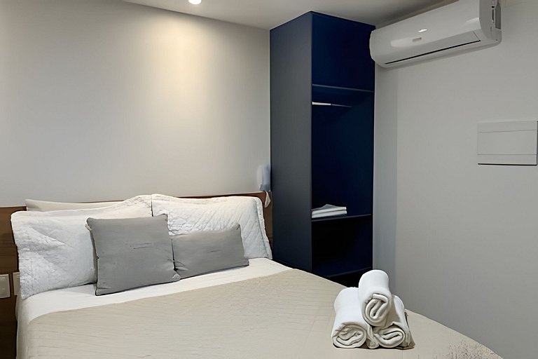 Flat a 50m do mar 318 Legacy - MyFlats