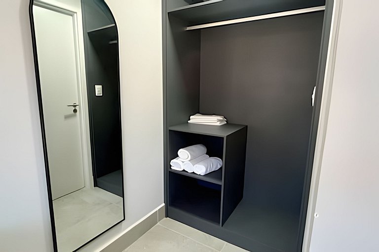 Flat a 50m do mar 210 Legacy - MyFlats