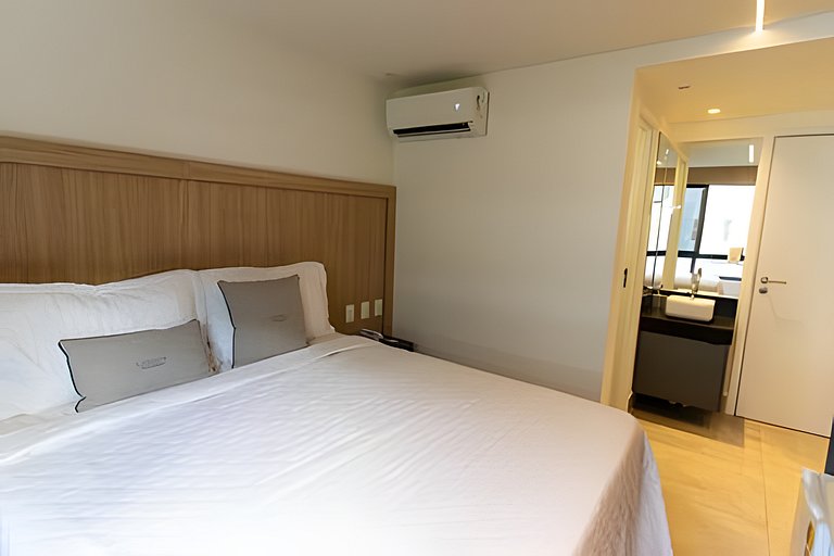 Flat a 50m do mar 407 Legacy - MyFlats