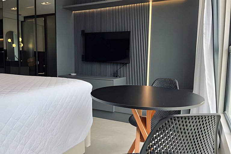 Flat a 50m do mar 611 Get By Side - MyFlats