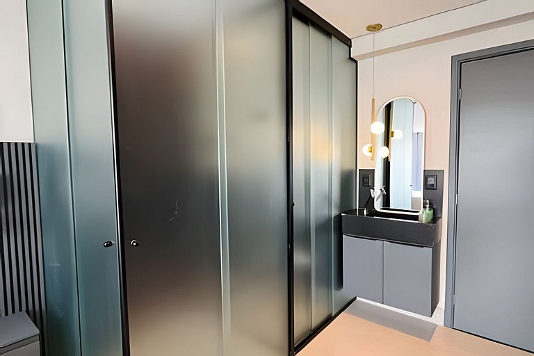 Flat a 50m do mar 611 Get By Side - MyFlats