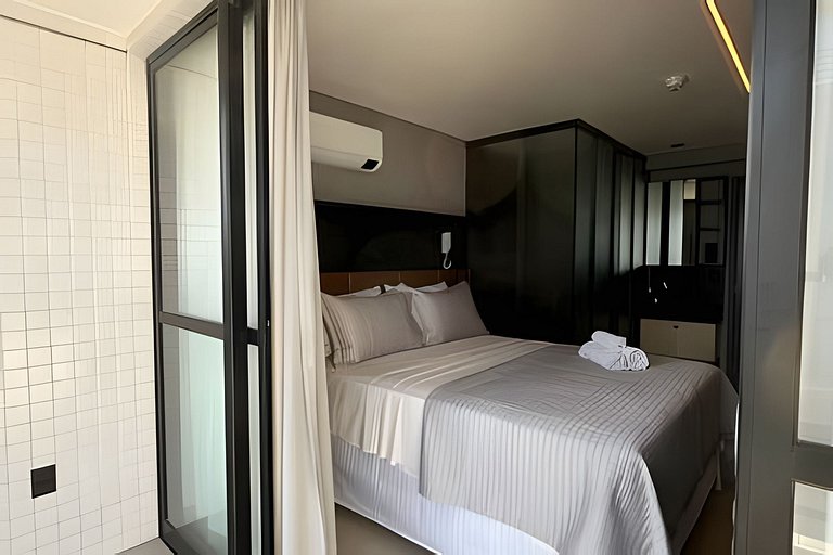 Flat a 50m do mar 703 Get By Side - MyFlats