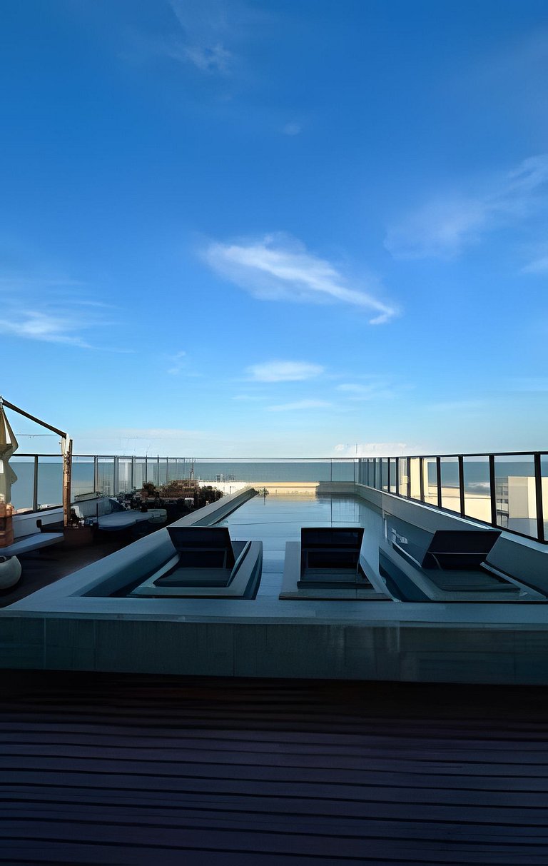 Flat a 50m do mar 433 Get By Side - MyFlats