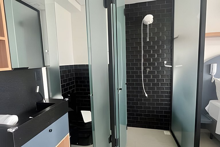 Flat a 50m do mar com varanda 514 Get One -MyFlats