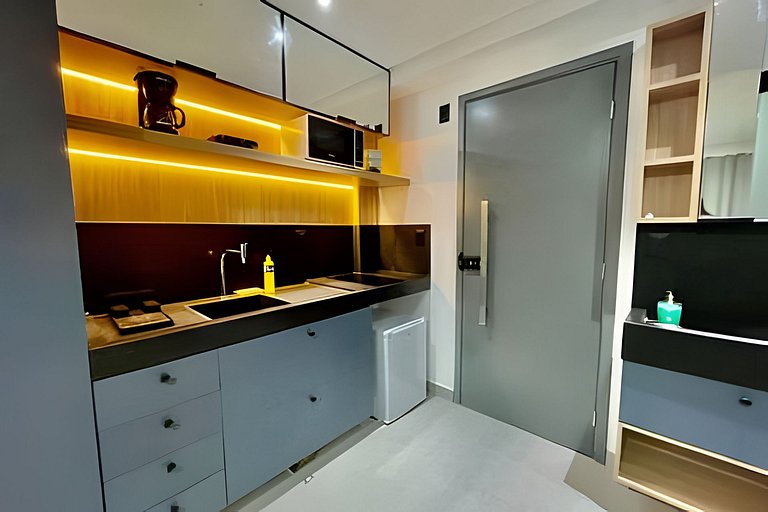 Flat a 50m do mar com varanda 514 Get One -MyFlats