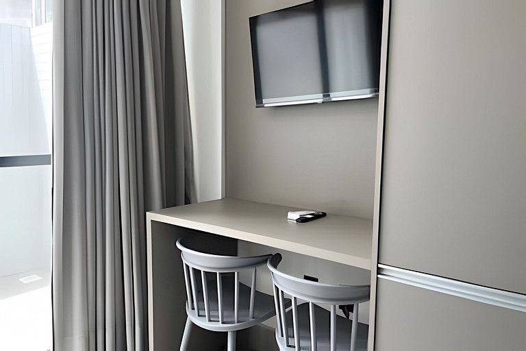 Flat a 50 m do mar 105 Get By Side - MyFlats