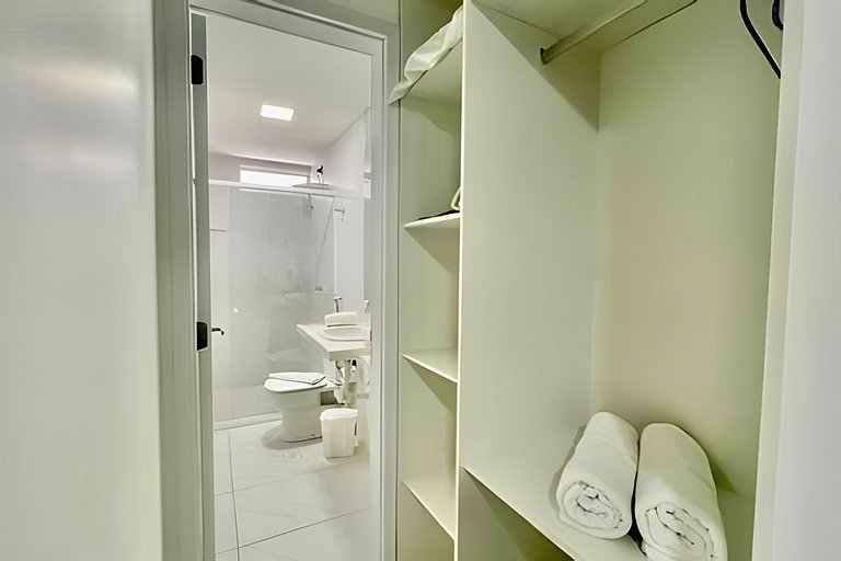 Flat pé na areia c/vista 406B Branco Haus -MyFlats