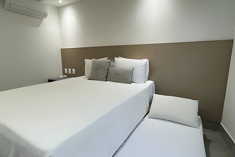 Flat a 50m do mar 317 Legacy - MyFlats