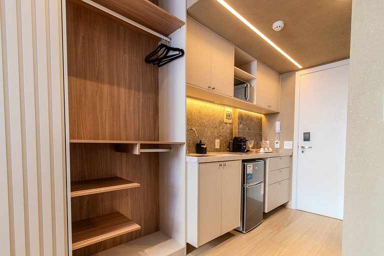 Flat à beira-mar Setai Yacht 511 - MyFlats