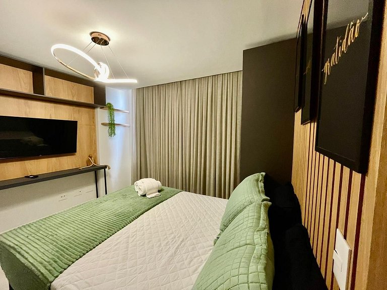 Flat c/ vista lateral mar pé na areia 503 Breeze