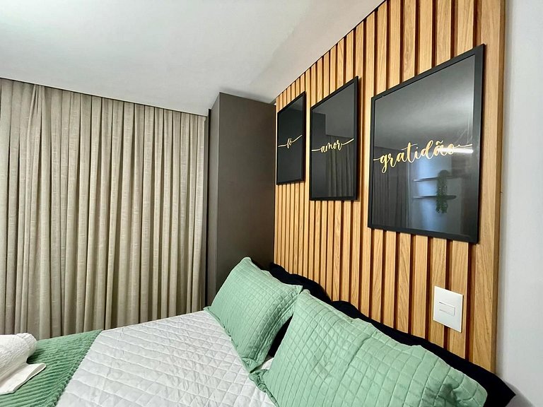 Flat c/ vista lateral mar pé na areia 503 Breeze