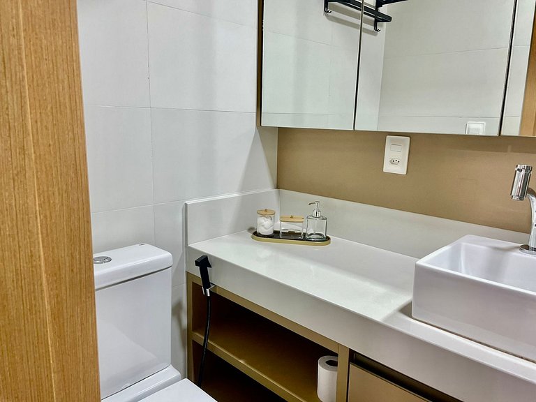 Flat a 200m da praia 414 Oceânica Cabo Branco