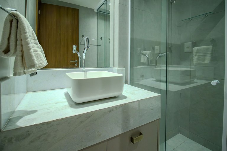 Flat pé na areia c/ vista lateral mar 317 Restinga