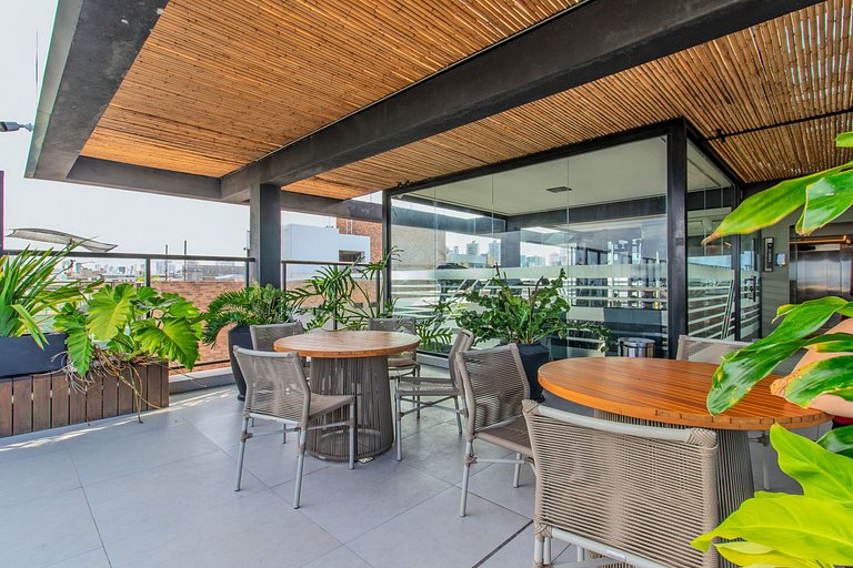 Flat pé na areia c/ vista lateral mar 317 Restingá